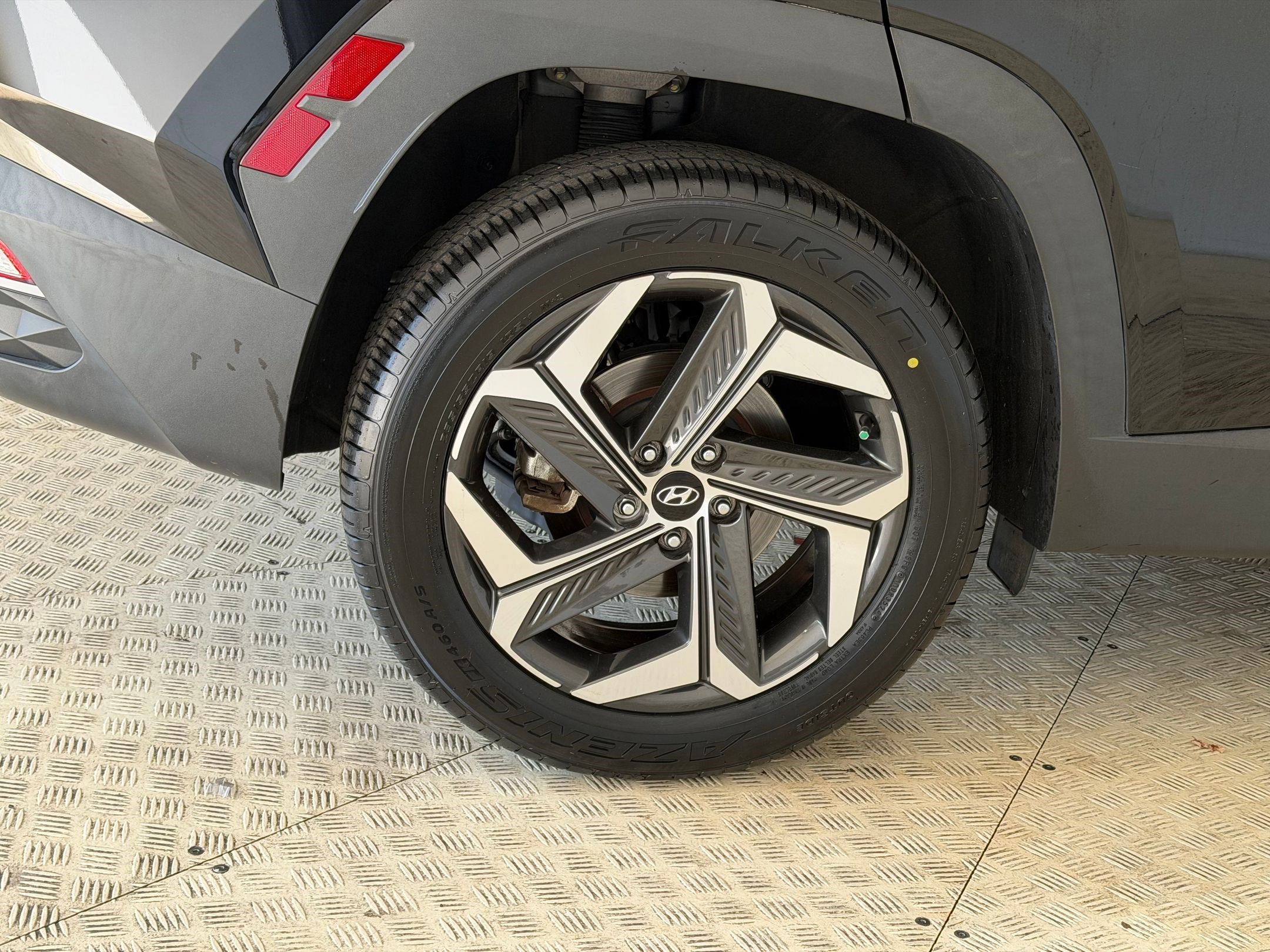 Used 2022 Hyundai Tucson SEL w/ Convenience + Premium Package image 12