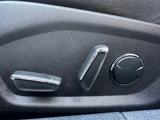 Certified 2017 Ford Fusion SE image 25