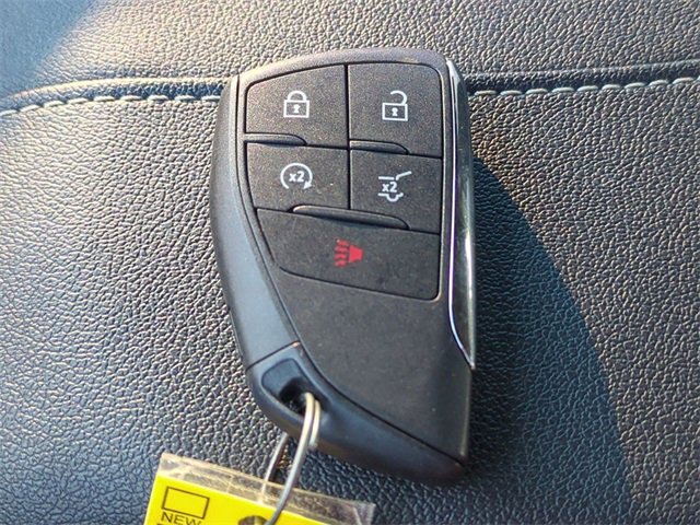 Used 2025 Chevrolet Traverse LT w/ Driver Confidence Package image 29