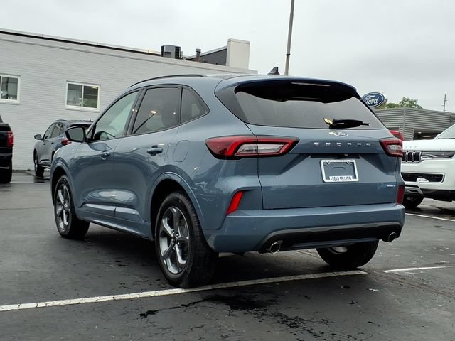 Certified 2024 Ford Escape ST-Line w/ Tech Pack #1 AWD/4WD image 7
