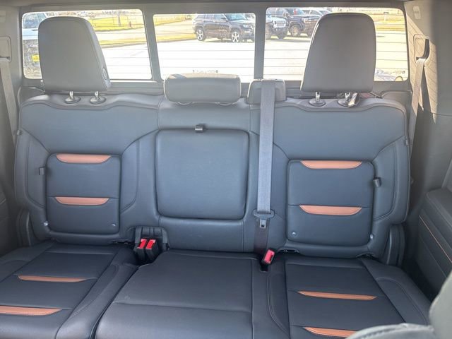 Used 2024 GMC Sierra 1500 AT4 w/ Technology Package AWD/4WD image 29
