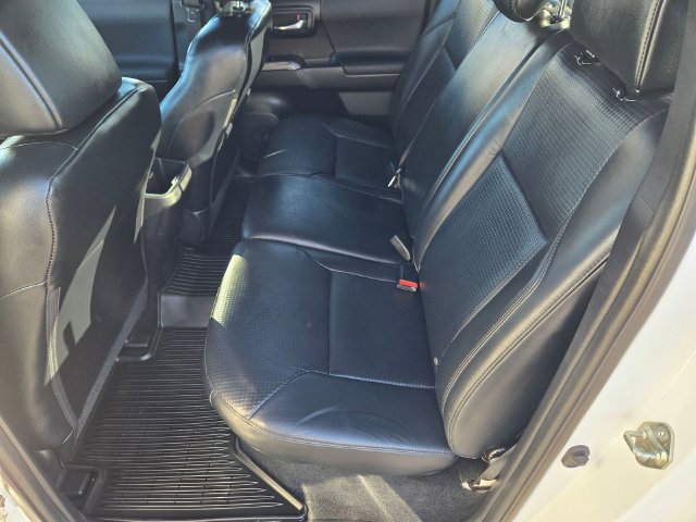Used 2020 Toyota Tacoma 4x4 Double Cab image 10