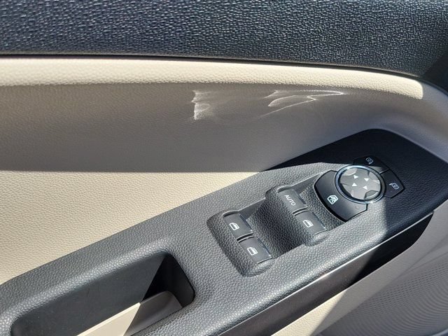 Certified 2019 Ford EcoSport SE w/ SE Convenience Package FWD image 19