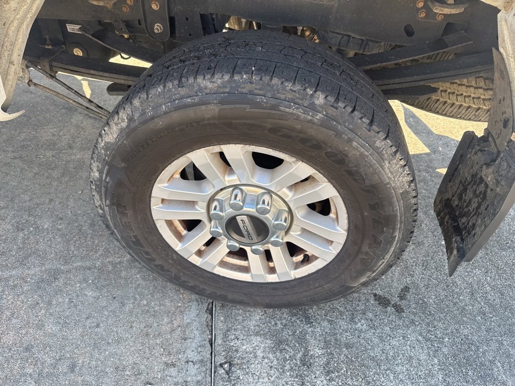 Certified 2019 Ford F250 XL w/ STX Appearance Package image 19