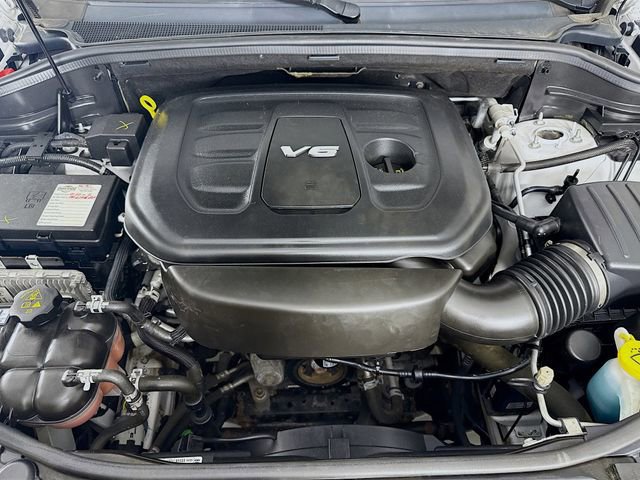 Used 2019 Jeep Grand Cherokee Laredo image 28