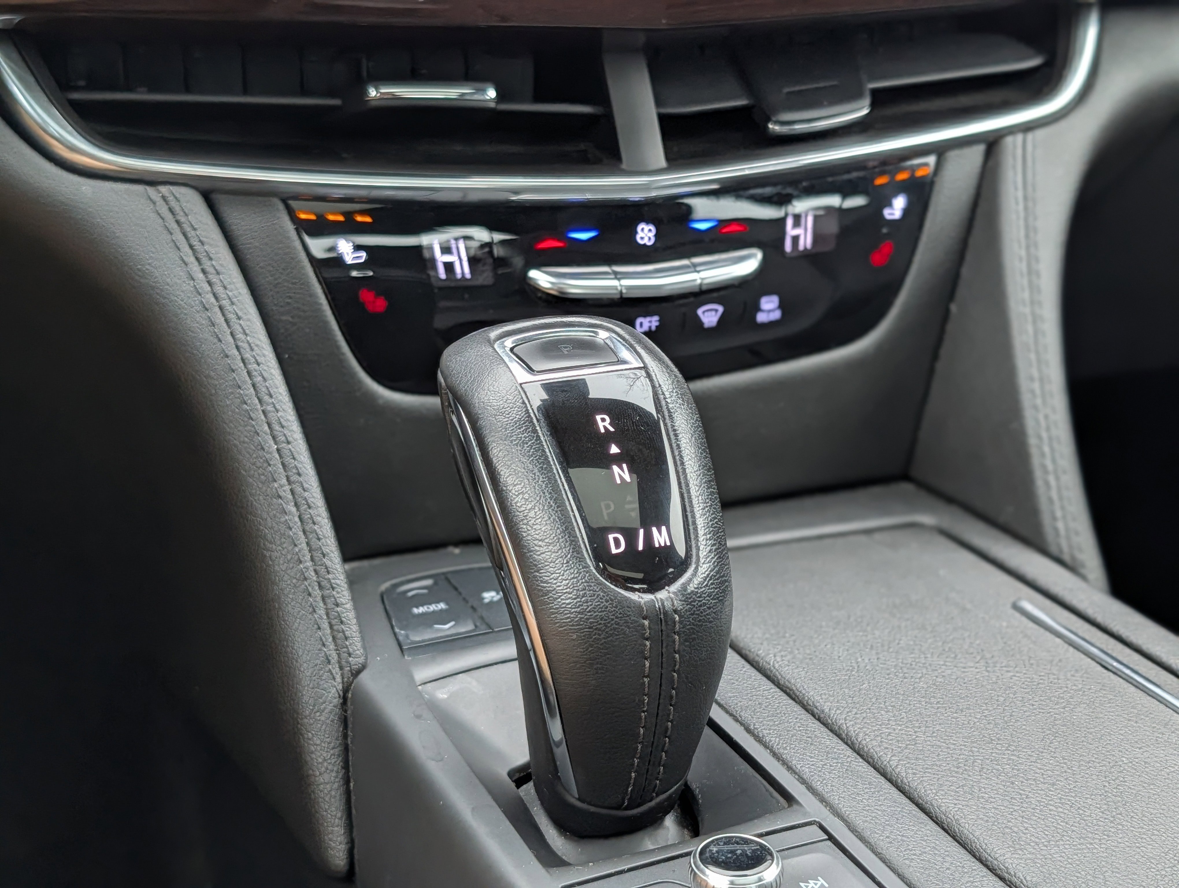 Used 2019 Cadillac CT6 Luxury w/ Driver Awareness Package image 16