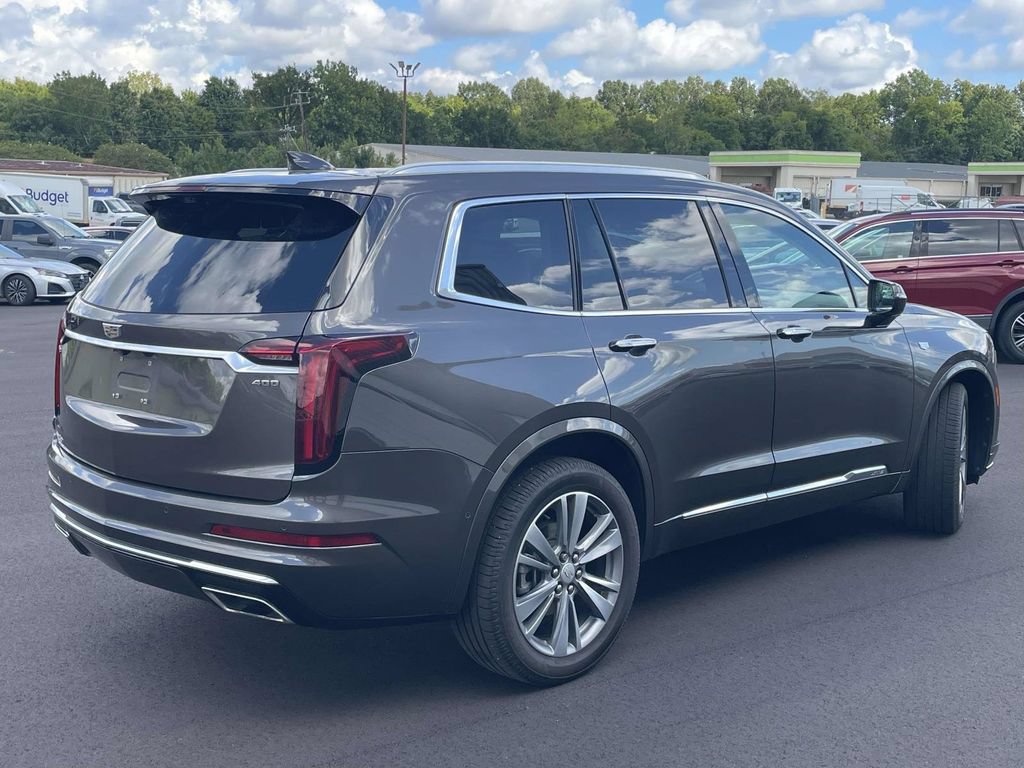 Used 2020 Cadillac XT6 Premium Luxury FWD image 3