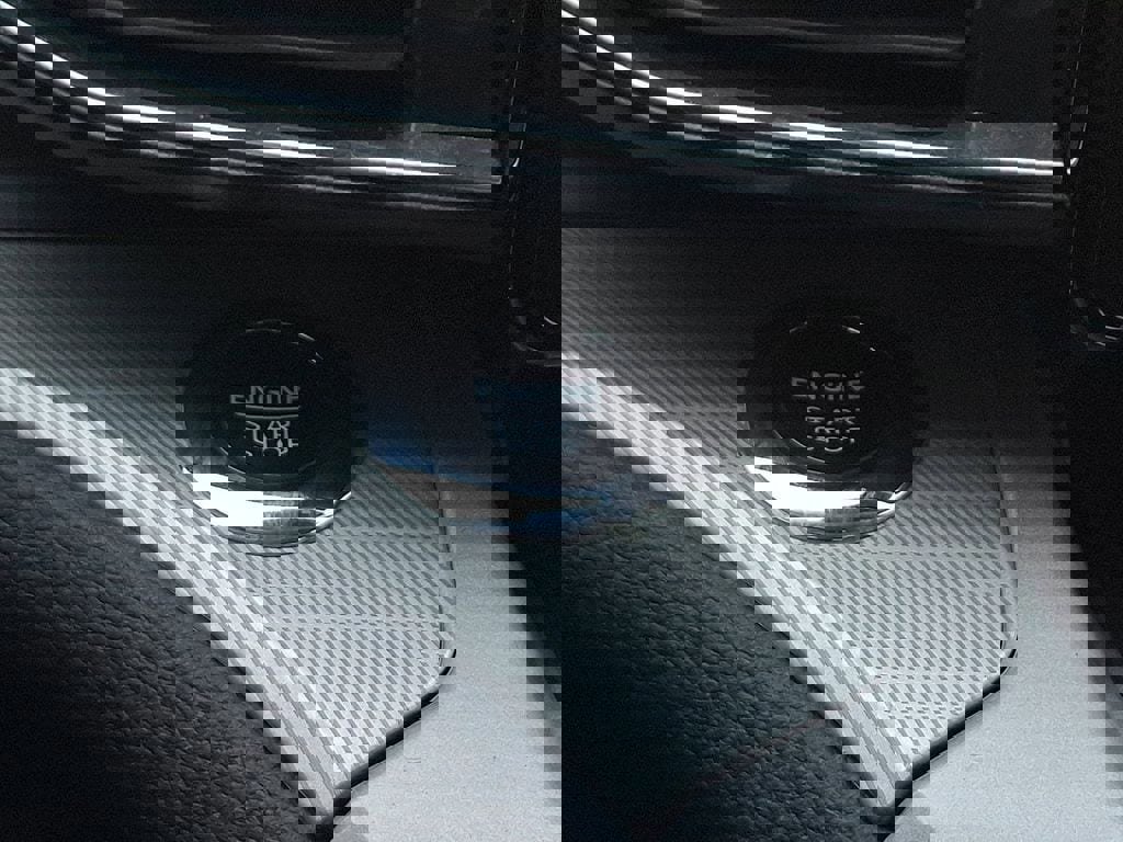 Certified 2023 Ford Explorer XLT w/ Equipment Group 202A AWD/4WD image 25