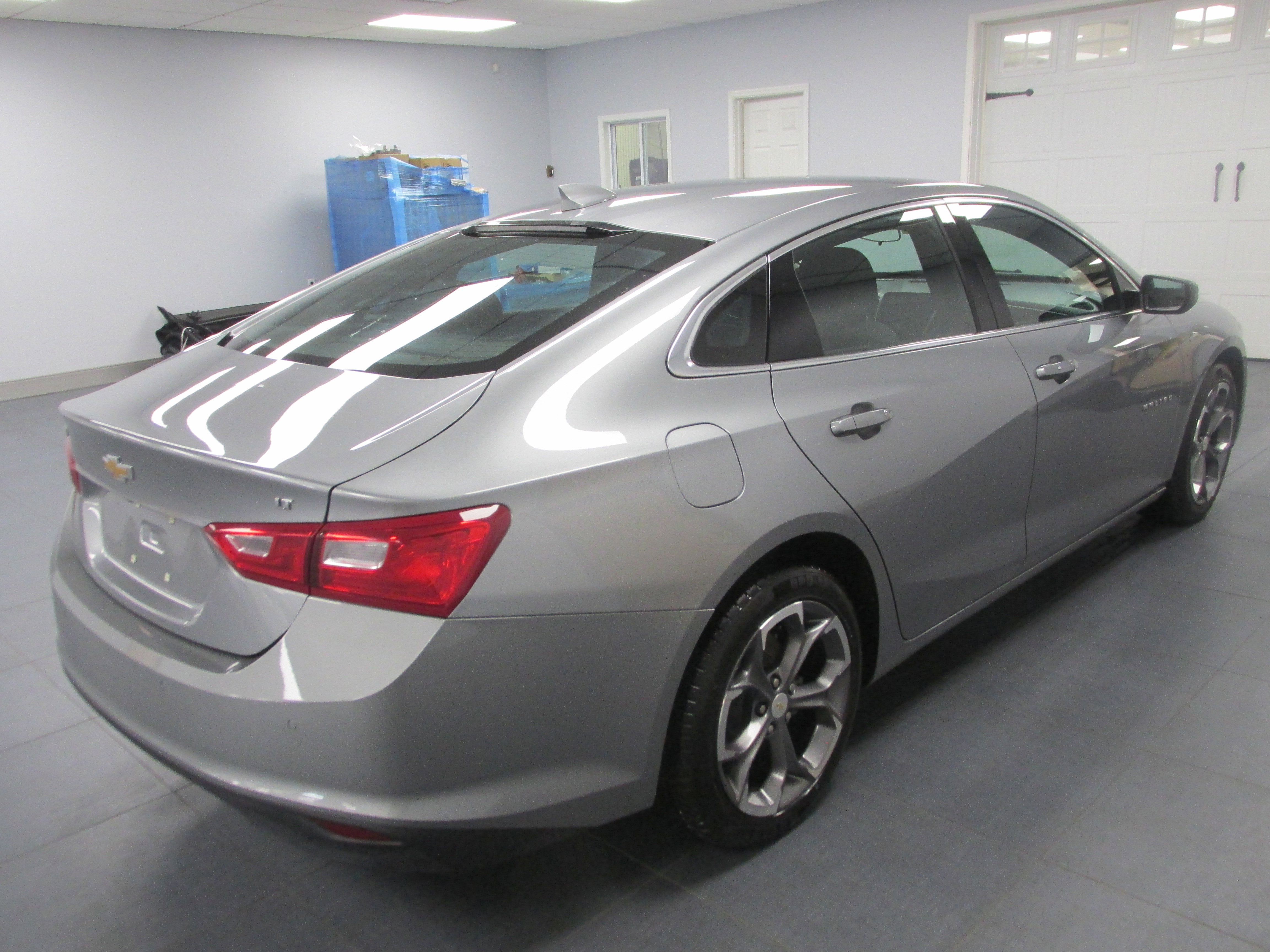 Used 2024 Chevrolet Malibu LT image 2