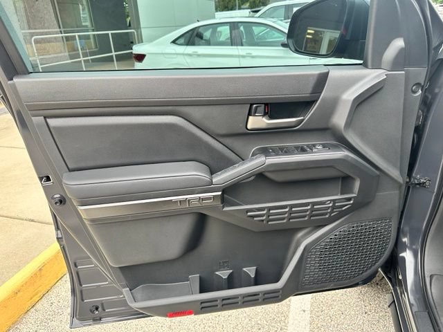 Used 2024 Toyota Tacoma TRD Sport AWD/4WD image 26