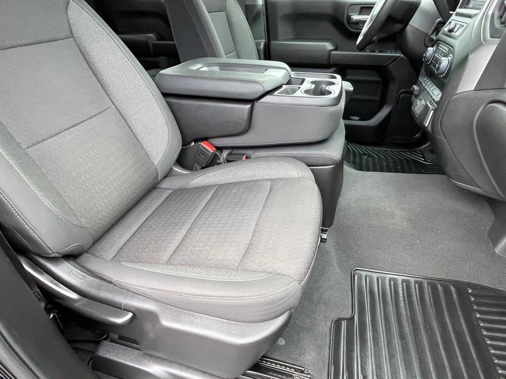 Used 2024 Chevrolet Silverado 1500 Custom Trail Boss w/ Dark Appearance Package image 11