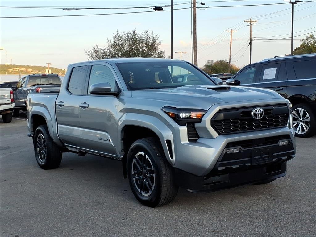 Used 2024 Toyota Tacoma TRD Sport image 5