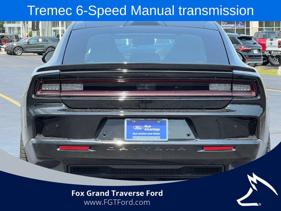 Used 2025 Dodge Charger Daytona Scat Pack w/ Track Pack AWD/4WD image 34