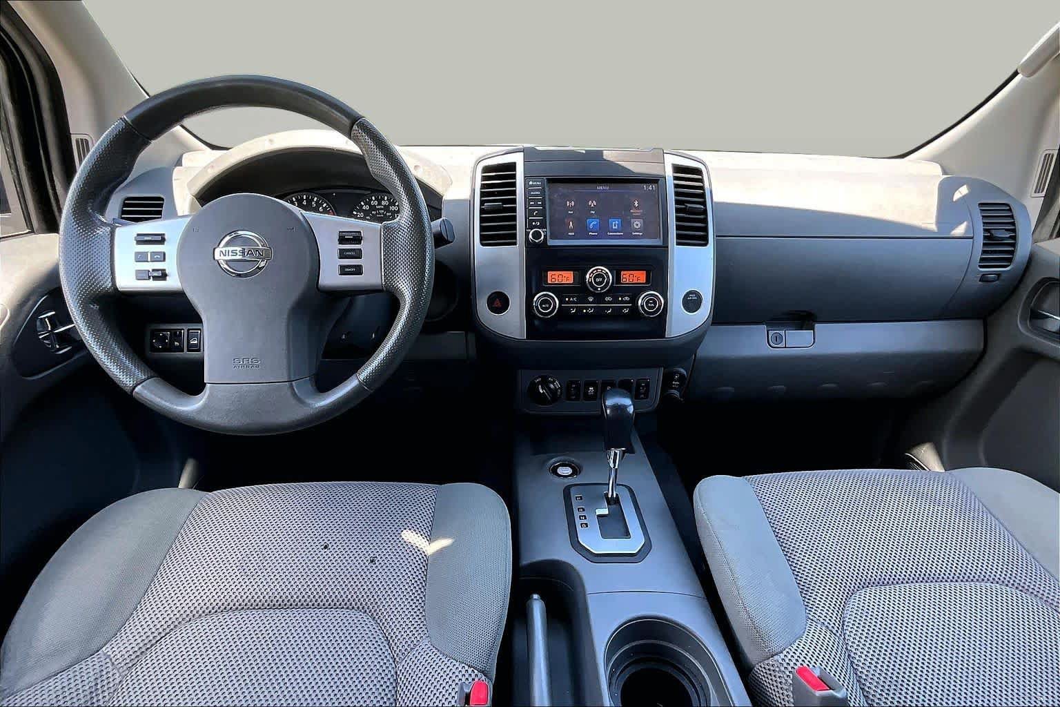 Used 2020 Nissan Frontier SV AWD/4WD image 16