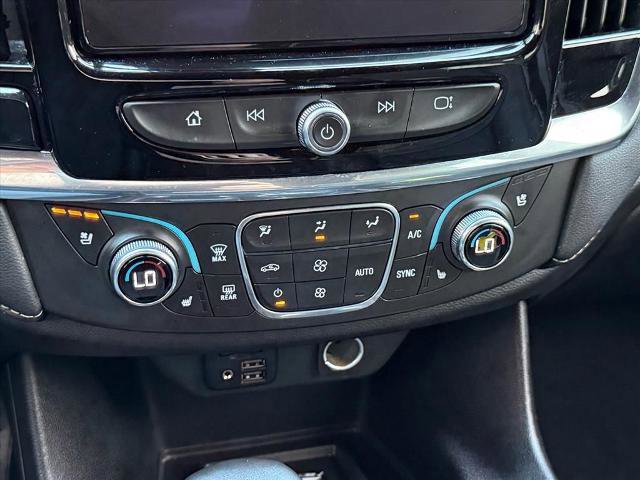 Used 2023 Chevrolet Traverse Premier AWD/4WD image 19