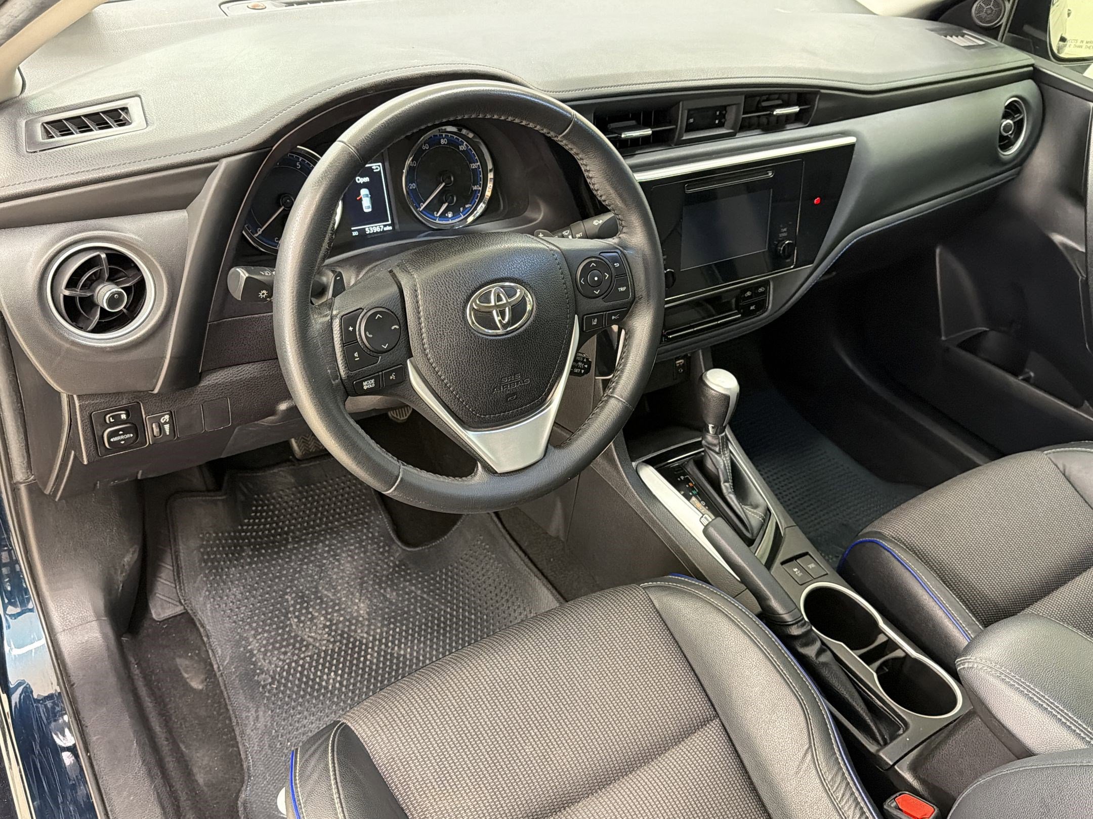 Used 2019 Toyota Corolla SE FWD image 4