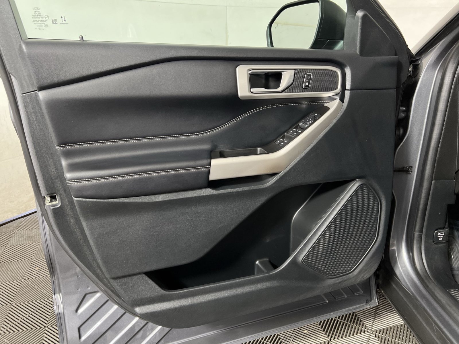 Certified 2022 Ford Explorer XLT AWD/4WD image 14