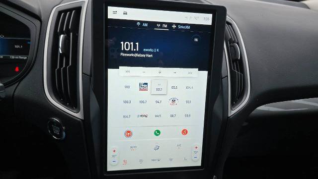 Certified 2024 Ford Edge SEL w/ Convenience Package image 25