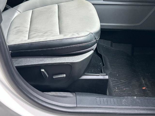 Certified 2023 Ford Escape Platinum AWD/4WD image 40