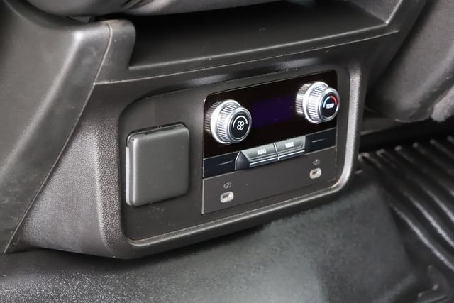 Used 2024 GMC Yukon XL SLE AWD/4WD image 19