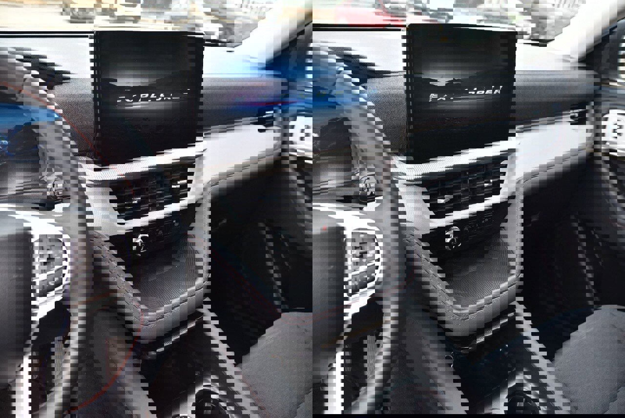 Certified 2025 Ford Explorer Active image 10