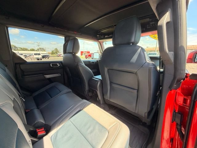 Certified 2022 Ford Bronco Outer Banks w/ Sasquatch Package AWD/4WD image 29
