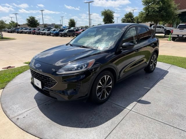 Certified 2022 Ford Escape SE w/ SE Sport Appearance Package FWD image 3