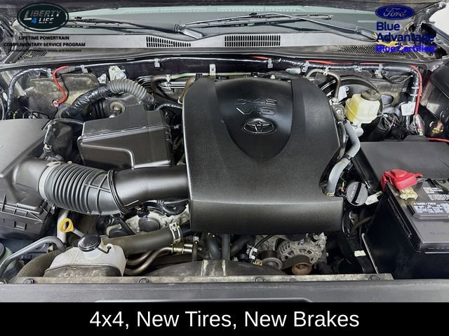 Used 2021 Toyota Tacoma SR AWD/4WD image 27