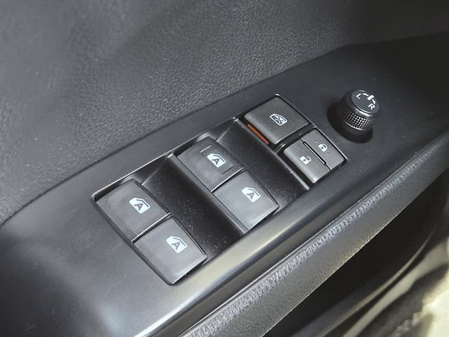 Used 2018 Toyota Camry LE FWD image 21