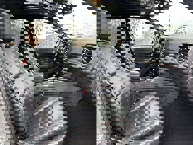 Used 2024 Dodge Durango GT image 27