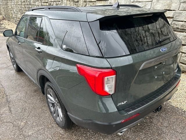 Certified 2023 Ford Explorer XLT w/ Equipment Group 202A AWD/4WD image 4