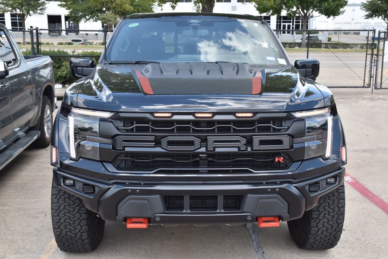 Certified 2025 Ford F150 Raptor w/ Equipment Group 803A Raptor R AWD/4WD image 3