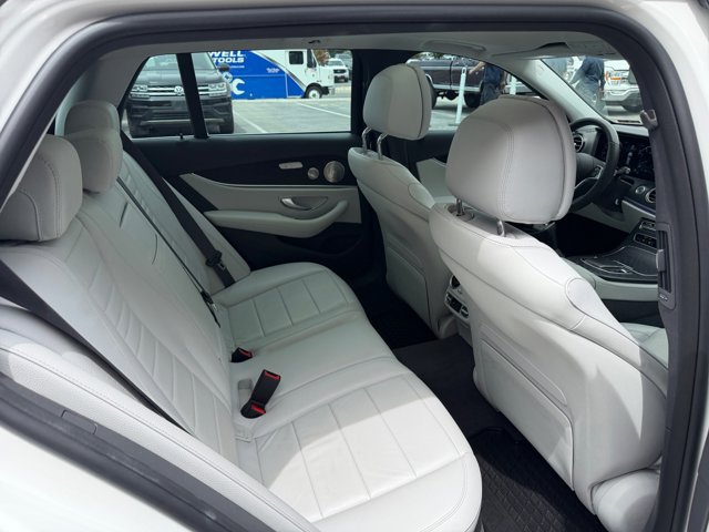 Used 2022 Mercedes-Benz E 450 4MATIC All-Terrain Wagon image 19