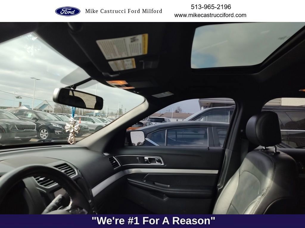 Certified 2017 Ford Explorer XLT w/ Equipment Group 202A image 7