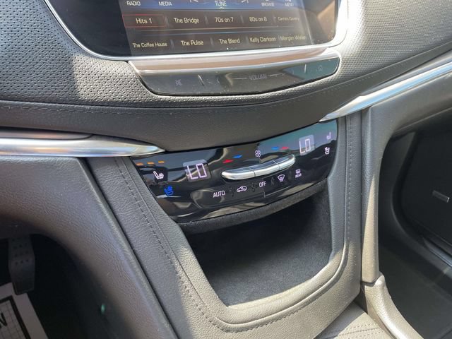 Used 2018 Cadillac XT5 Premium Luxury AWD/4WD image 35