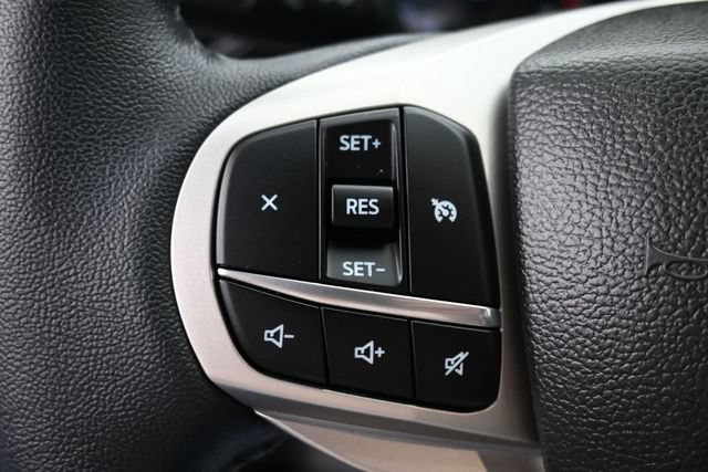 Certified 2023 Ford Explorer XLT RWD image 18