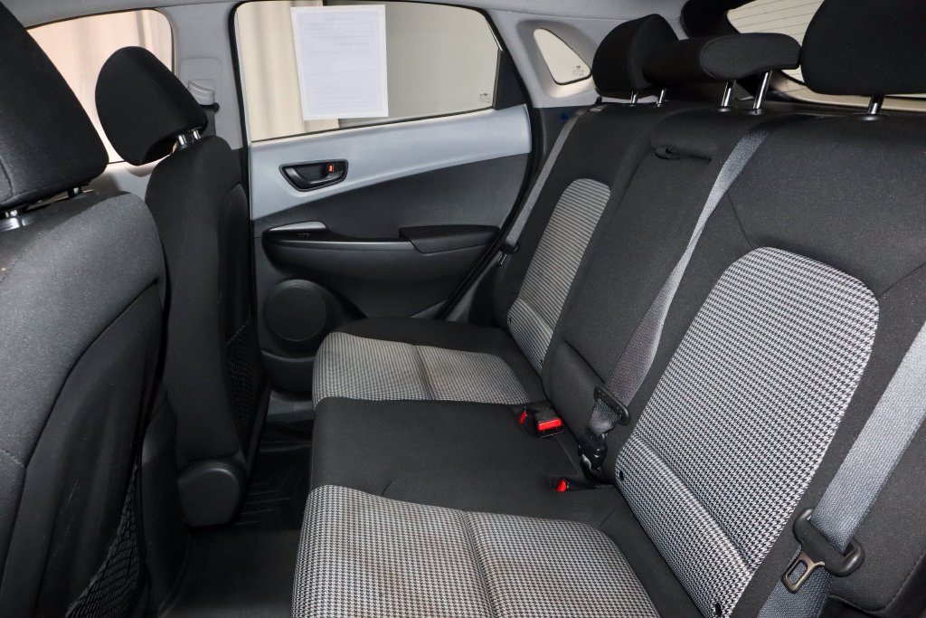 Used 2021 Hyundai Kona SE AWD/4WD image 21
