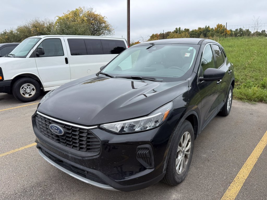 Certified 2023 Ford Escape Active AWD/4WD image 3