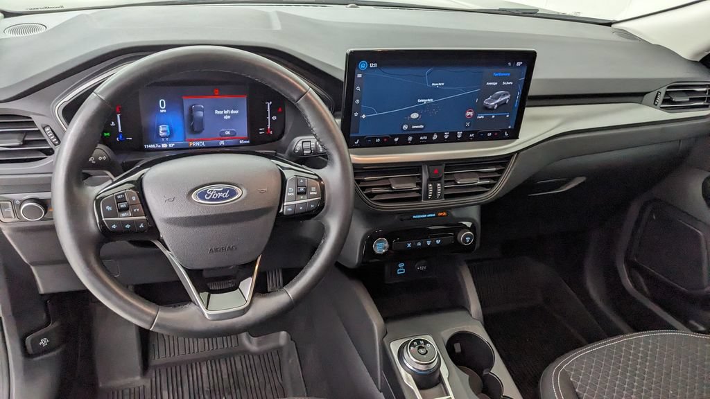 Certified 2023 Ford Escape Active w/ Tech Pack #1 AWD/4WD image 3