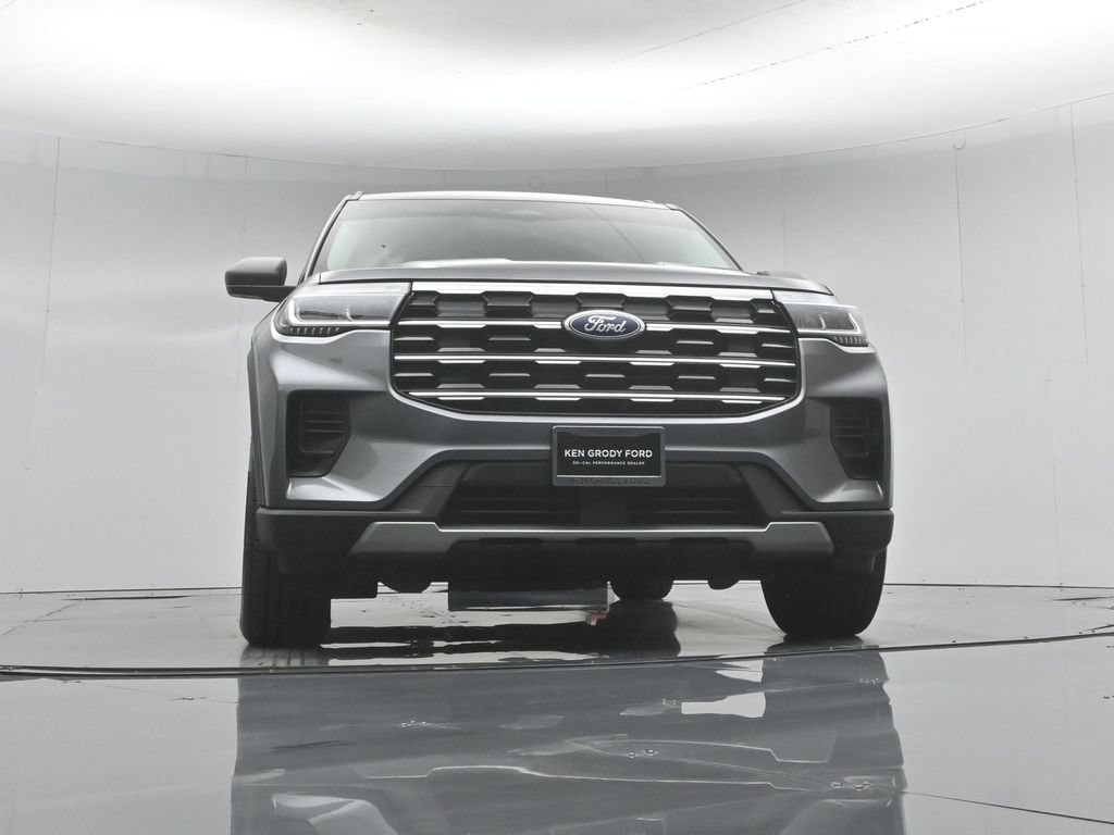 Certified 2025 Ford Explorer Active RWD image 53