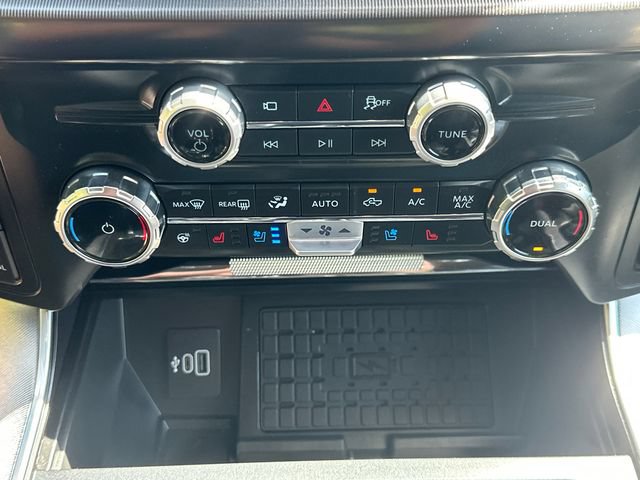 Certified 2025 Ford F150 Platinum AWD/4WD image 33
