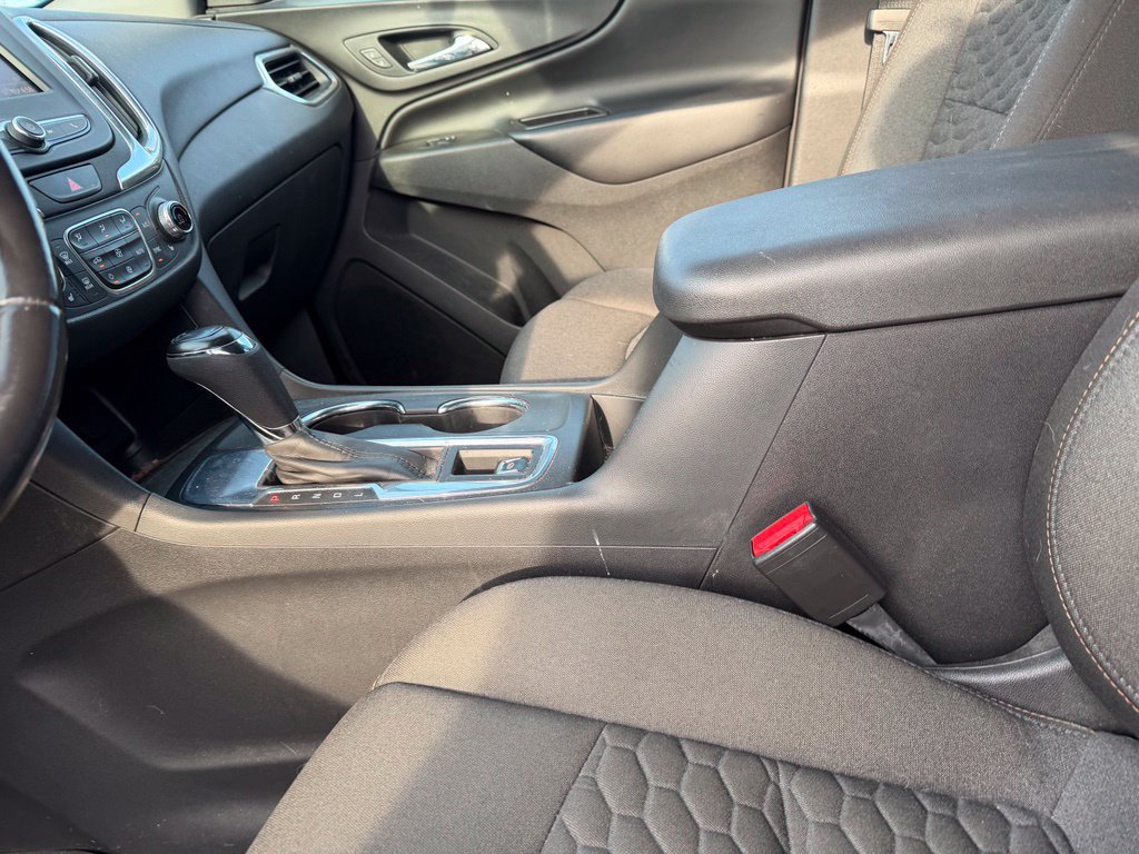 Used 2020 Chevrolet Equinox LT w/ Driver Convenience Package FWD image 10