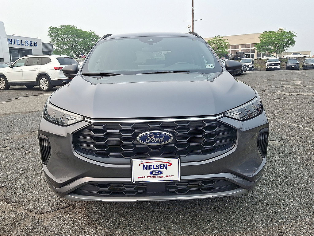 Certified 2024 Ford Escape ST-Line w/ Tech Pack #1 AWD/4WD image 35