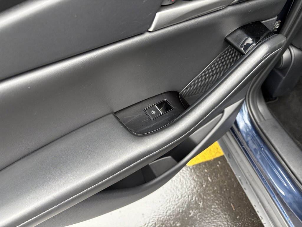 Used 2024 MAZDA CX-30 AWD 2.5 S w/ Select Sport Pkg image 33