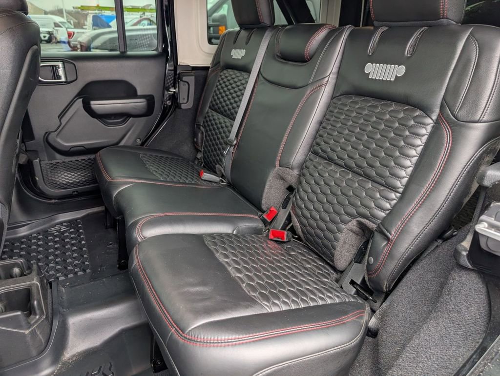 Used 2020 Jeep Wrangler Unlimited Rubicon w/ Steel Bumper Group image 26