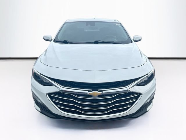 Used 2024 Chevrolet Malibu LT FWD image 2