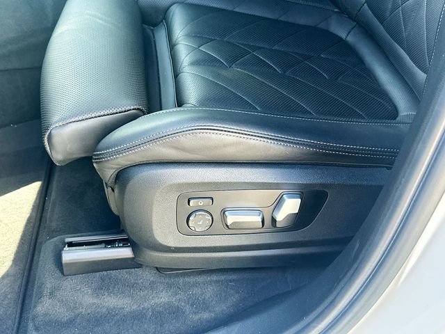 Used 2023 BMW X5 sDrive40i w/ M Sport Package RWD image 19