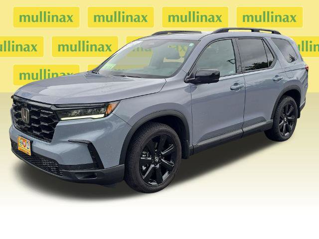 Used 2025 Honda Pilot Black Edition image 9