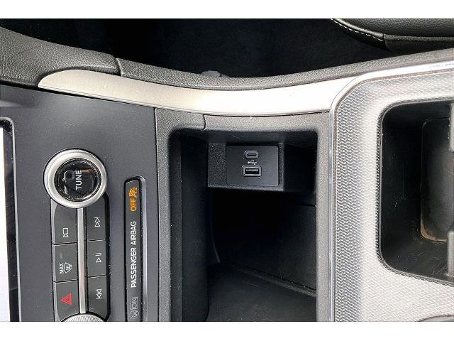 Certified 2022 Ford Edge SEL image 16