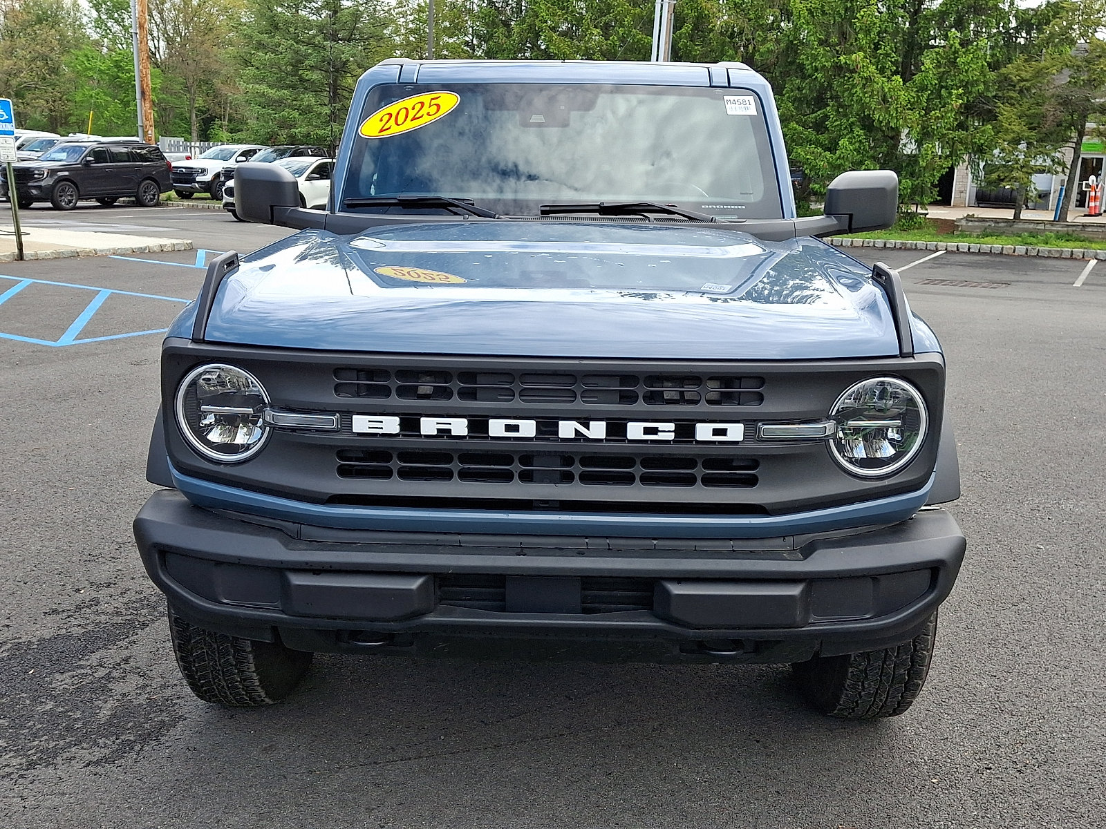 Certified 2025 Ford Bronco Big Bend AWD/4WD image 2